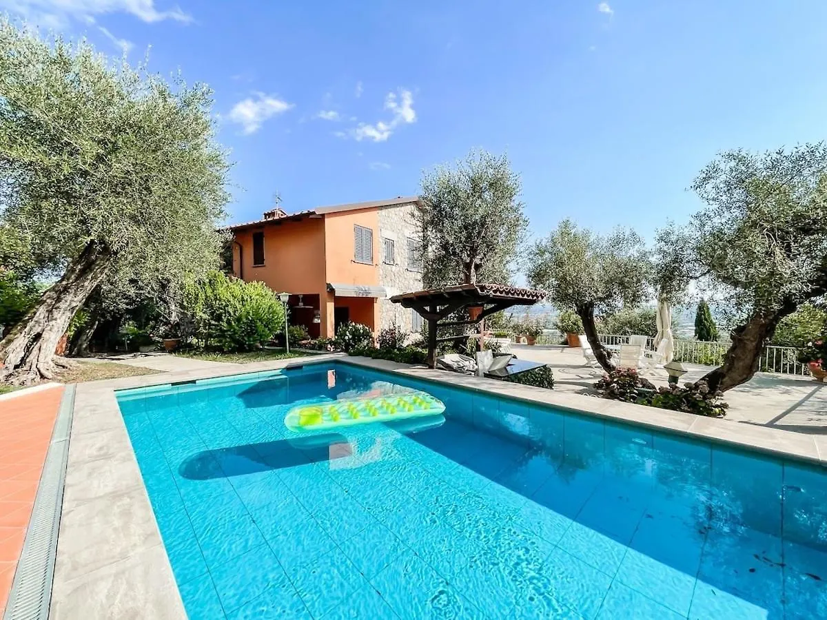 Luxury Villa Olivia With Piscina And Sea View Camaiore